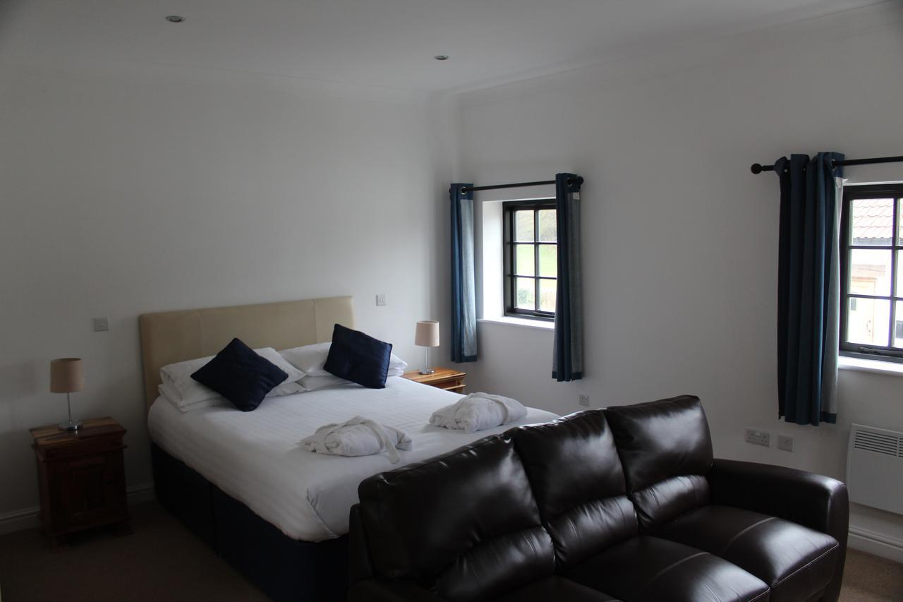 Rooms @ The Rock And Fountain Newport (Gwent) Exterior photo
