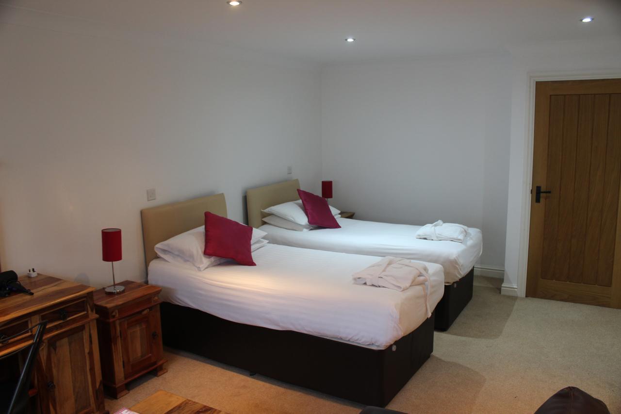 Rooms @ The Rock And Fountain Newport (Gwent) Exterior photo